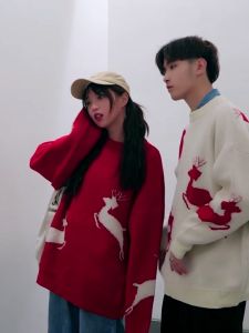 Long Sleeved Sweater Mens Loose Versatile Crew Neck Knitwear Hong Kong Fashion Brand Fashion Couples Little Fresh Christmas Undercoat