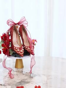 XIKUNLE | Wedding Shoe Display Tray for Bridal Robe Photos Wedding Decor