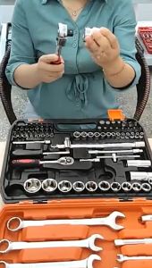 82PCS car repair tools socket wrench set heavy duty tools set Torque socket drive ratchet wrench car tools set original hardware Toolbox original japan power tool car tools complete set original tools set with box Spanner Wrench Set Tools