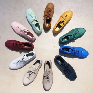 Customized Flat Head Common White Shoes Mens Pink Blue Gray Black Brown Yellow Wine Red Casual Sports Skate Shoes Fashion Trendy Shoes