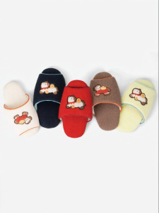 chikoku | Quiet Embroidery Four Season Family Slippers