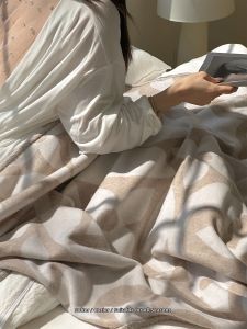 TEXDREAM | Clover Wool Pillow For Sofa and Bed