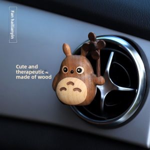 FANHAILIANYIN | Walnut Wood Scented Car Ornament for Air Vent