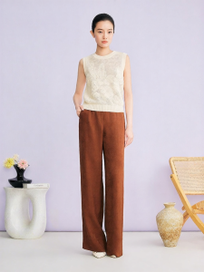Elegant Heavy Embroidery Linen and Cotton Blend Knit Vest
