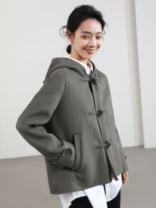 Miccbeirn | เสื้อโค้ตขนสัตว์สองด้าน 100% พร้อมกระดุมมีเขาและหมวกคลุมศีรษะ