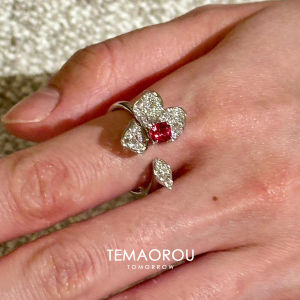 Elegant Open Ring with Shiny Diamond Flower Design in Fuchsia Pink for Fashionable Women Luxury Minimalist Ring Stylish Finger Accessory