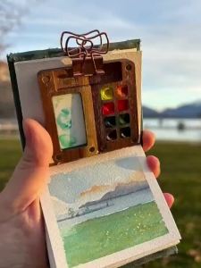 迷你水彩颜料盒胡桃木盒随身便携手账本写生旅行绘画本调色小画板Mini watercolor paint box walnut box easy to carry hand in hand with account book sketching traveling painting coloring small drawing board