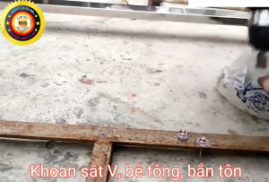 Máy khoan pin Dewalt 72v chính hãng nhập ngoại máy khoan cầm tay 3 chức năng có búa tặng kèm phụ kiện 24 chi tiết