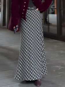 Trendy Plaid High Waist Midi Skirt Womens Autumn New Style Slimming Commute Long Skirt Fashionable Elegant Cover Hip