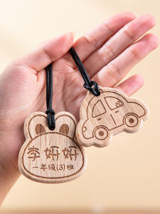 Wooden Hanging Name Tag for Kids School Supplies Tear-Resistant Ideal for Primary School and Kindergarten Enrollment Preparation