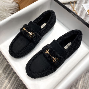 รองเท้าบู๊ทส้นแบนหัวมนแบบสวมสบายสำหรับผู้หญิง ด้านนอกทำจากขนแกะ ด้านในเป็นผ้ากำมะหยี่ รองเท้าแฟชั่นฤดูหนาว รองเท้าลำลอง