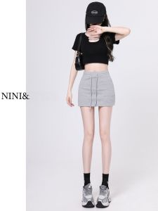 กระโปรงสั้นทรงเอเอวสูงสีเทาสำหรับผู้หญิงในช่วงฤดูร้อนปี 2025 สไตล์ลำลอง กระโปรงทรงเอเข้ารูปเอวสูงสำหรับสาวๆ กระโปรงสั้นทรงเอเข้ารูปเอวสูง