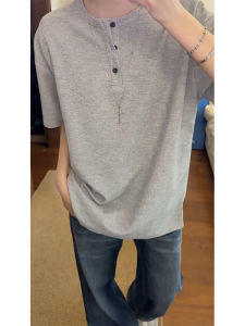 เสื้อยืดคอกลมแขนสั้นทรงหลวมสำหรับผู้ชาย สีเทา ทรงหลวม สไตล์อเมริกัน ทรงหลวม เสื้อยืดคอกลมสไตล์ฮิปฮอปสำหรับฤดูร้อน