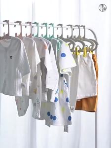 Childrens Adjustable Clothes Hanger with Trousers Clip