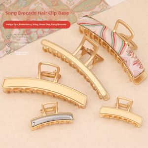 Vintage-style DIY Decorative Hair Clip