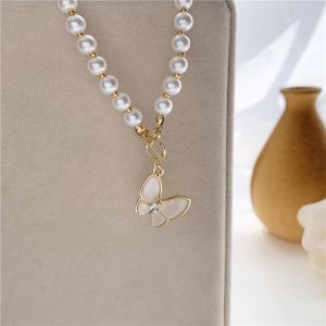 Elegant Pearl Butterfly Necklace for Women Gentle Style Korean Japanese Fashion Jewelry Pendant Design Lockbone Necklace
