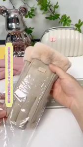New Fashion Gloves Autumn Winter Cute Furry Warm Mitts Full Finger Mittens Women Outdoor Sport Female Gloves Screen