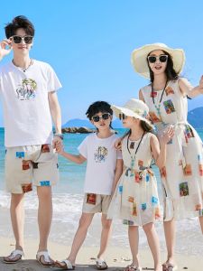ชุดเดรสผ้าชีฟองคอตตอนสุดหรูสำหรับครอบครัว ชุดไปเที่ยวชายหาด ชุดแฟชั่นสำหรับคุณแม่และลูก ชุดสามส่วน ชุดแฟชั่นฤดูร้อน