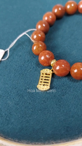 Vòng tay ngọc Cẩm Thạch huyết size hạt 10.8 li phối charm vàng bàn tính cổ tài lộc gia an | Hoa Minh Gem