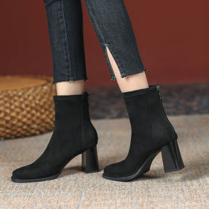 รองเท้าบูทสั้นหนังนิ่มสีกรมท่าสำหรับผู้หญิง หัวเข็มขัด ทรงหัวเหลี่ยม ฤดูใบไม้ร่วง/ฤดูหนาว ส้นสูงปานกลาง รองเท้าบูทหุ้มข้อแบบสวมสบาย