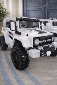 Xe ôtô trẻ em địa hình mã 1338kiểu dáng thể thao động cơ khỏecó điều khiển từ xa