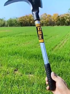 หัวขวานเคียวแมงกานีส 100cmเนื้อเหล็กSK5  2in1แข็งคมทนทานใช้งานดีเยี่ยม  เคียวเหล็กแมงกานิส  Double-Headed ตัดแต่งกิ่ง  มีดแมงกานีสแท้  เคียวตัดหญ้า  เคียวตัดกิ่งไม้ เคียวเหล็กแมงกานีสด้ามเหล็กดำขนาด  ตัดแต่งกิ่งไม้  เคียวสับคู่ ขวานเหล็กแมงกานีสสูง