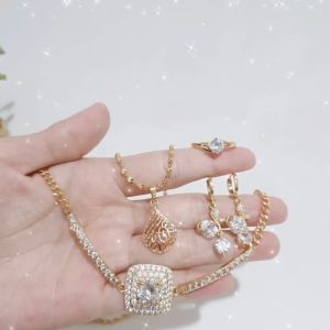 SET PERHIASAN DEWASA 4 IN 1 MOTIF PERMATA ANTI ALERGI/SET-697/SET-716