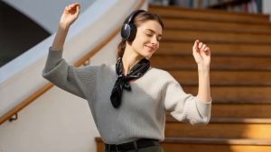 Active Noise Cancelling Headphones Wireless Over-Ear Bluetooth 6.0 Headphones ANC Hi-Res Audio 50H Playtime Deep Bass