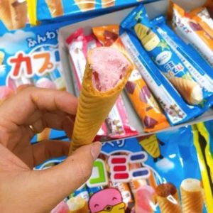 Bánh kem ốc quế với 3 hương vị thơm ngon : vị socola dâu tây sữa