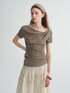 epoque de rueen | Asymmetric Short Sleeve V-Neck One Shoulder T-shirt