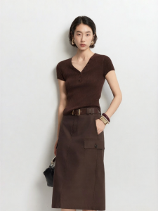 Vero Moda | Cool Mulberry Silk Short Sleeve V-Neck Sweater