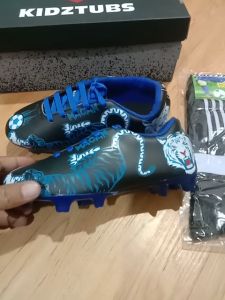 KIDZTUBS Sepatu Bola Anak Paket Komplit Sepatu Bola Tas Skin Deker Kaos Kaki Usia 6-10 Tahun Size 28 29 30 31 32 33 34 35 36 37 KDZ1133011425
