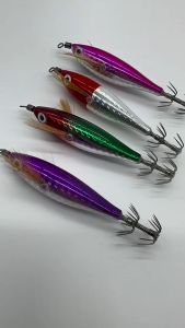 2pcs 5.5g Laser Luminous Floag Horizontal Wood Shrimp Egi Lure Squid Jigging Shrimp Hook Octopus Cuttlefish Fishing Baits