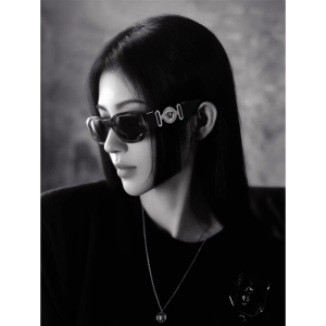 Versace | Fashionable Slim Sunglasses