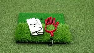 New 1Pc Golf Gloves Holder With Carabiner Golf Gloves Stretcher Golfer Tool Gear Gloves Rack Hanger Golf Supplies AccessoriesAcc