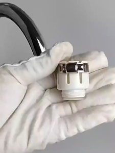 หัวต่อ หัวต่อก๊อกน้ำ หัวต่อแปลงหัวก๊อกน้ำ สำหรับก๊อกน้ำทุกแบบ วัสดุPVC