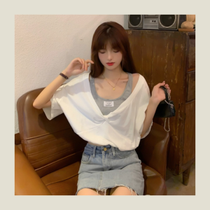 LHMonday  ยอดนิยม✅ เสื้อผ้าแฟชั่นผู้หญิงสวยๆ เสื้อแฟชั่นผู้หญิงทรงเสื้อเป็นผ้า2ชั้นอารมณ์แบบใส่ซับในโชว์สัดส่วนเกร๋ๆเบาเบาๆ น่ารักมากๆเลยรุ่นนี้ต้องมีซักตัวแล้วนะ ราคาเริ่ดเว่อร์💢