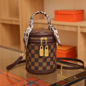 Trendy Womens Bucket Bag Cylinder Shape Fashionable Retro Crossbody Shoulder Bag PU Leather Zipper Closure Casual Handbag