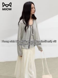 MiiOW | Relaxing Fit Lightweight Sleeveless Blouse T-Shirt