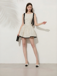 D-PLAY | Apricot Polka Dot Sleeveless Fitted French Short Dress