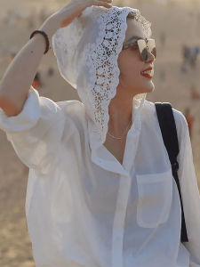 Womens Hollow out Hook Design Sun Protection Shirt with Hood 2025 New Autumn Winter Unique Small Audience Air Conditioner Shirt