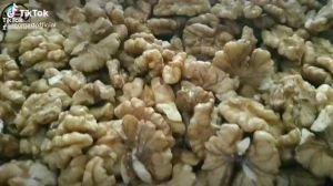 Raw Walnut 1kg / Kacang Walnut Mentah 1kg /Kacang Walnut Raw 1 Kg Kacang Kenari Susu Natural Super Food