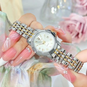 PLAYBOY นาฬิกาน้ำหอมใหม่ 2025 แฟชั่นสำหรับผู้หญิง นาฬิกาควอตซ์กันน้ำ สายสแตนเลส หน้าปัดเรืองแสง