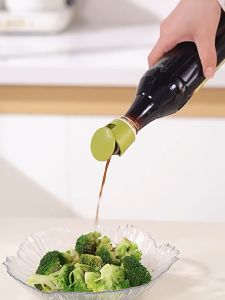 Auto Flip Oil Glass Spout Oil Nozzle Leak-Proof Plug Automatic Closing Pour Seasoning Oil Bottle Nozzle Kitchen Muncung Tuang Minyak Automatik