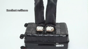 Vali du lịch Sea Choice 2039 chất liệu mới nhựa RPO size 192428 cao cấp mới siêu nhẹ chống bể vỡ có lớp mở rộng Bánh xe xoay 360° độ giảm sốc và Khoá TSA