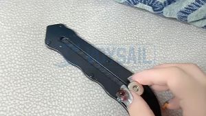 18mm Black High Quality Sk5  Stainless Steel Utility Knife Multifunctional Knives Retractable / Adjustable Knob