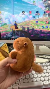 Boneka Capybara Ekor Berputar Gantungan Kunci Keychain Spinning Wagging Tail Capybara MCEW8541