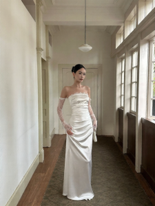 VENUIE | French Satin Strapless White Dress