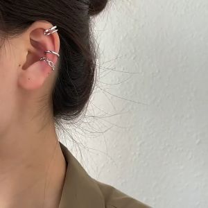 Anting Jepit Korea untuk Wanita Warna Silver Etnik Simpel Accesories Fashion Clip Earrings Aksesoris Anting Hello Girl E24