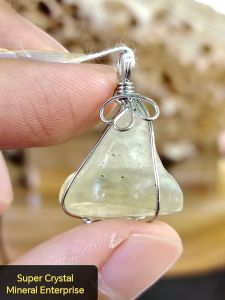 Natural High Grade Libyan Desert Golden Tektite Pendant LIBY07